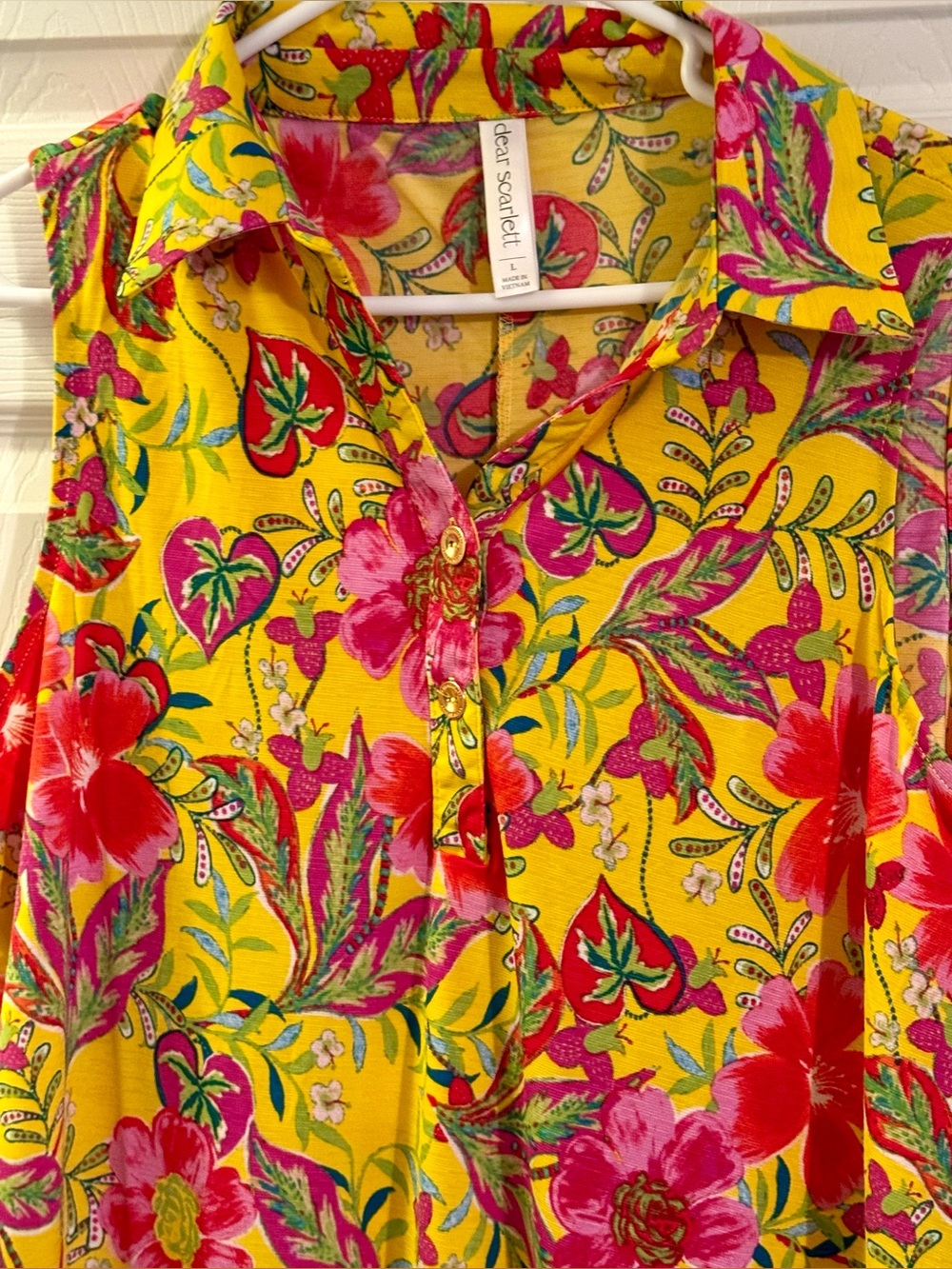 Sleeveless Floral  Top in Bright Yellow & Pink - Picture 4 of 5